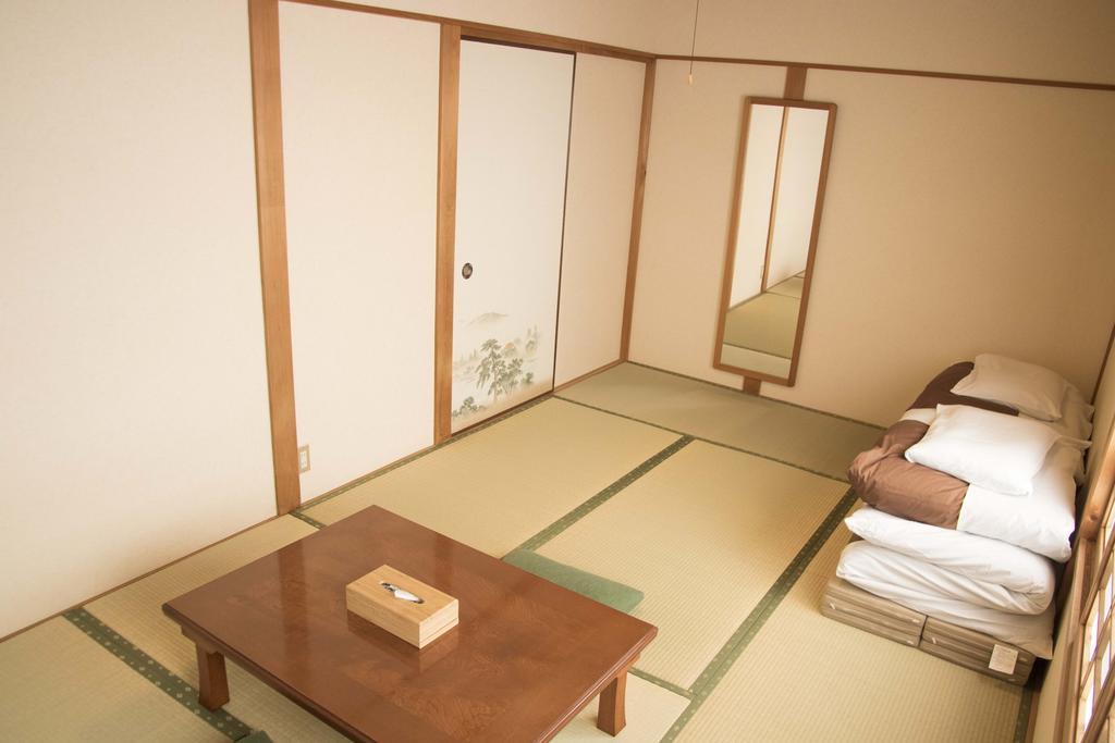 J-Hoppers Kumano Yunomine Guesthouse Hongu Exteriör bild